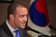 [포토]한국말로 주제발표하는 '사이먼 먼디' 파이낸셜타임즈 특파원