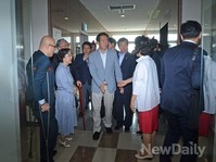 [포토]사회복지사 협회 방문한 정몽준 후보