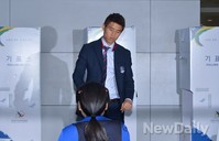 [포토]사전투표하는 '구주장' 구자철