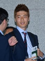 [포토]대화하며 웃는 기성용