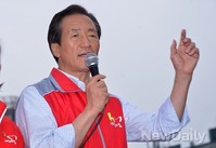 [포토]'신중한 한 표 부탁드립니다!' 유세하는 정몽준 후보