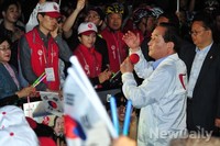 [포토]정몽준 서울시장 후보 지지호소 하는 서청원 의원