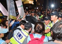 [포토]박원순 후보의 마지막유세장, 장애인단체 세종대로 도로점거