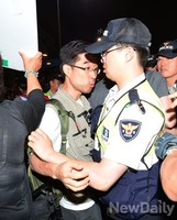 [포토]불법도로점거 후 쌩떼, 아수라장이 된 세종대로