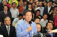 [포토]소감을 밝히는 유정복 인천시장 당선자