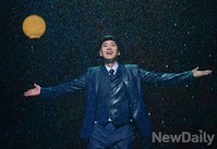 [포토]싱잉인더레인, 비속에서 자유를 느끼는 규현