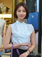 [포토]고준희, 시원한 민소매와 잘어울리는 단발머리