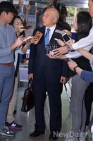 [포토]문창극 후보 향해 쏟아지는 질문