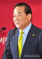 [포토]새누리당 대표 경선 출마 선언하는 서청원 의원