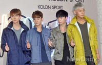 [포토]엑소 세훈-첸-레이-타오, '타오 혼자 다른 세상'