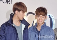 [포토]엑소 세훈-첸, '무슨 대화가 그렇게 즐거운지?'