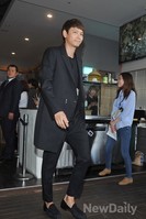 [포토]미쟝센단편영화제 강동원, 올블랙 포멀한 코디