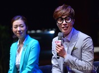 [포토]틀니로 잇몸상처까지 나면서 열연 펼치는 조성모