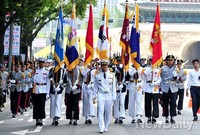 [포토]호국퍼레이드 참가한 국방부 의장대