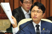 [포토]질의하는 새정치민주연합 '김광진'의원