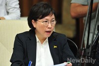 [포토]질문하는 새정치민주연합 김현 의원