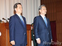 [포토]나란히 선 한민구-김관진 국방부장관
