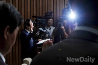 [포토]선서 하는 이주영 해수부 장관과 증인들