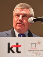 [포토]축하인사하는 토마스바흐 IOC위원장