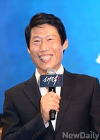 [포토]영화 해적, 철봉 역 맡은 유해진