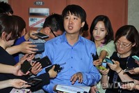 [포토]정론관 찾은 이준석 새누리당 혁신위원장