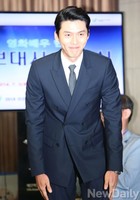 [포토]인천 아시안게임, 환하게 인사하는 현빈