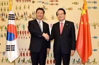 [포토]국회에서 만난 '시진핑' 중국 주석과 '정의화' 국회의장