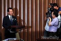 [포토]기관보고하는 서남수 교육부장관