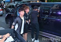 [포토]금요일 홍대에 등장한 비투비