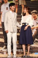 [포토]드라마 하이스쿨, 현장 밖에선 어색한 부부사이