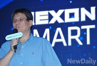 [포토]넥슨, 하반기 모바일게임 신작 13종 공개하는 정상원 부사장