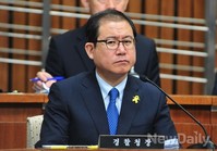 [포토]의원들의 질의 경청하는 이성한 경찰청장