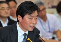 [포토]답변하는 정성근 문화체육관광부 장관 후보자