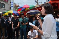 [포토]동작구 전통시장에서 출마선언한 나경원 전 의원