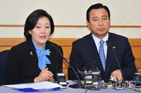 [포토]청와대 방문 결과 발표하는 여야 원내대표