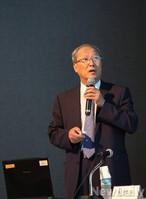 [포토]'금관총과 이사지왕' 기조강연에 나선 최병현교수