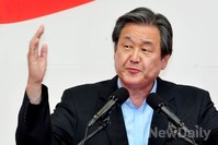 [포토]연설하는 새누리당 김무성 후보