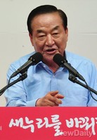 [포토]연설하는 새누리당 서청원 후보