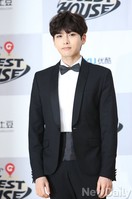 [포토]슈퍼주니어M 게스트하우스, 려욱'팬의 건강은 내가 책임진다'