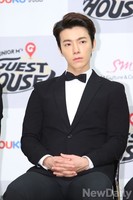 [포토]슈퍼주니어M, 동해 앉아만 있어도 빛나는 존재감