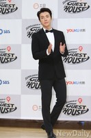 [포토]슈퍼주니어M 게스트하우스, 시상식에 오른듯한 동해