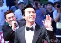 [PiFan]팬들의 환호에 답하는 배우 현빈