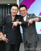 [포토]채널A 새 예능, 라이벌 매치 압도적7 두MC 정찬우-김태균
