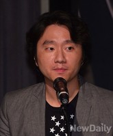[포토]데빌리언 소개하는 지노게임즈 박원희 대표