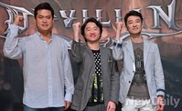 [포토]데빌리언, 화이팅외치는 'NHN엔터-지노게임즈' 대표단