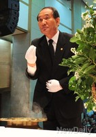 [포토]분향하는 박승춘 보훈처장