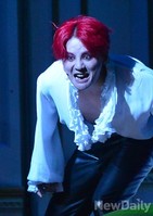 [포토]드라큘라로 변한 김준수