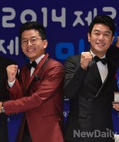 [포토]부산국제코미디페스티벌 조직위 맡은 김준호-김대희