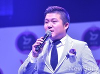 [포토]블락비 쇼케이스 사회맡은 조세호