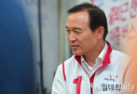 [7.30]지역 주민들 건의사항 듣는 임태희 후보